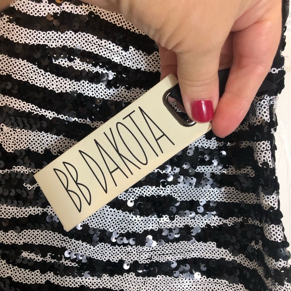 BB Dakota Sleeveless Zebra Sequin Peplum Waist Top  Size Small NEW WITH TAGS - Picture 8 of 10